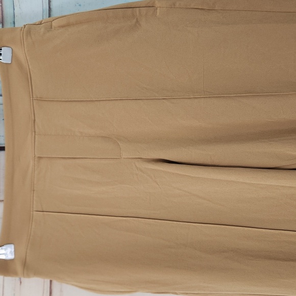 ATHLETA Brooklyn Heights | Vienna Slim Pants in Tapestry Gold - Picture 3 of 8